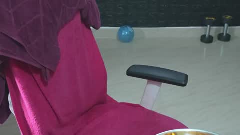 Miles online show from June 10, 5:53 am