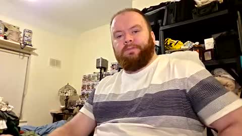 twitter theirishman205 online show from December 5, 6:15 pm