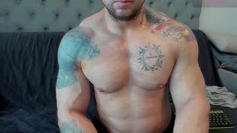 ironhulk22 online show from March 6, 7:14 am