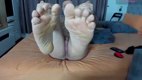 ironhulk22 online show from December 6, 8:05 am