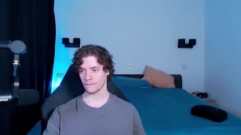 Sam online show from February 13, 8:03 pm