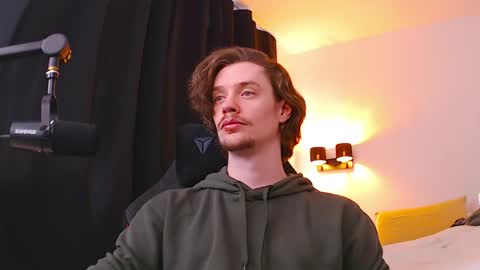 Sam online show from April 12, 12:50 pm