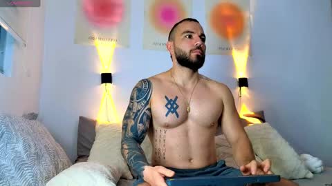 Isaac carter online show from March 6, 10:41 am