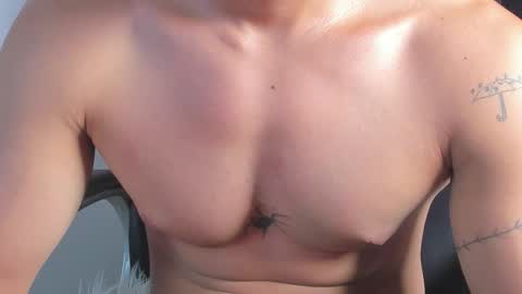 Snapshot of isaac_cryston chatting on October 15, 11:56 pm isaac_cryston online show from October 15, 11:56 pm