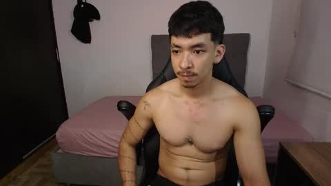 muscle isaac online show from May 26, 11:56 pm