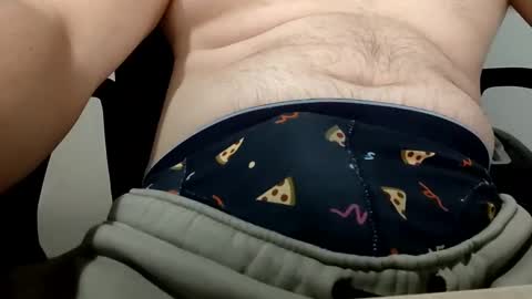 itsmealexp123 online show from December 5, 5:07 pm