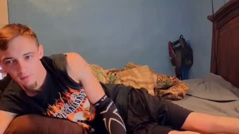 itzd123 online show from March 29, 5:57 pm