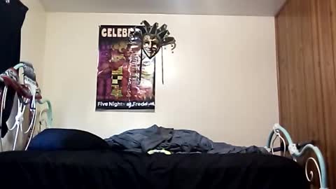 iyzyoatnzmlz online show from March 8, 9:30 pm