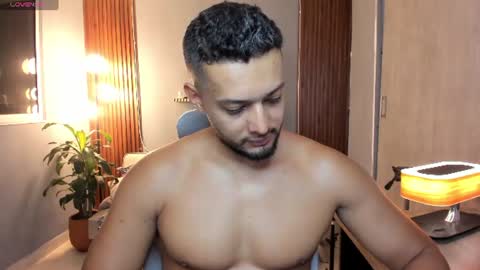 Calix  Independient model Insta and twt Calixsnake online show from July 18, 1:01 am