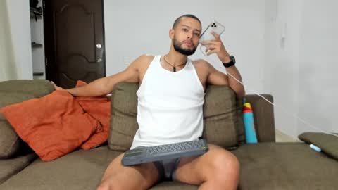 Calix  Independient model Insta and twt Calixsnake online show from January 20, 12:57 am