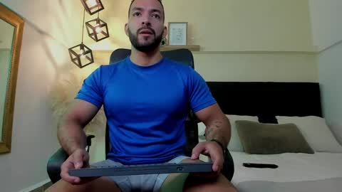 jack_kum online show from May 22, 7:41 pm