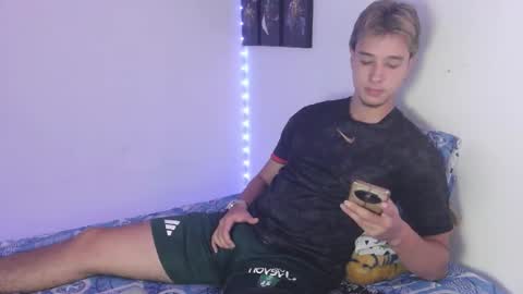 J online show from October 18, 6:51 am