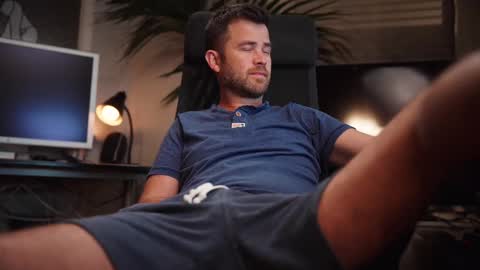 Colten Carter online show from September 29, 4:00 am