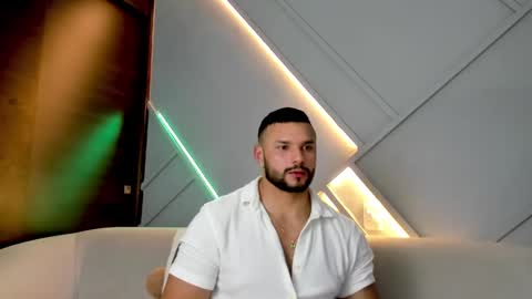 Jackson Wayne online show from February 7, 10:52 pm