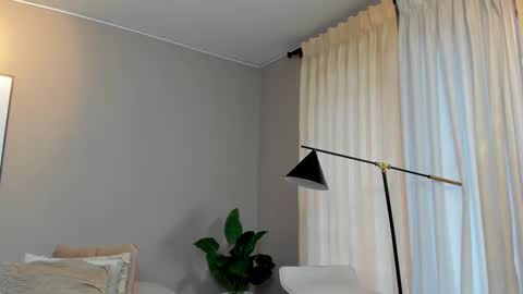 Jackson Bell online show from February 18, 6:39 pm