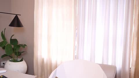 Jackson Bell online show from December 20, 5:09 pm