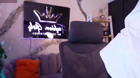 Jackson online show from February 12, 2:45 pm