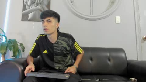 jacob18__ online show from March 4, 10:05 pm