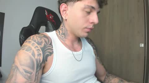 jacobb116 online show from October 7, 12:15 am