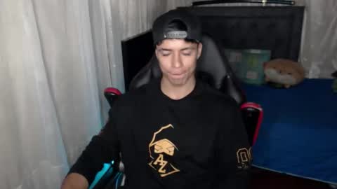 Jacobbakerr online show from February 4, 12:00 pm