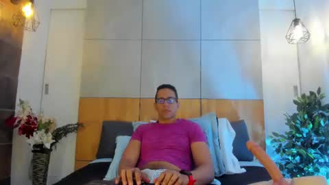 jacobdraven online show from June 12, 5:39 am