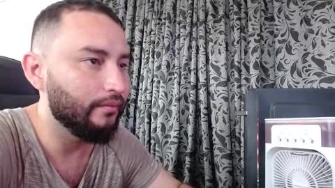 Snapshot of jacobkingd chatting on February 15, 8:54 am jacobkingd online show from February 15, 8:54 am