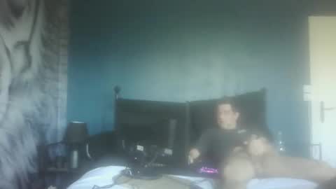 Snapshot of jag8637 chatting on February 14, 1:40 pm jag8637 online show from February 14, 1:40 pm