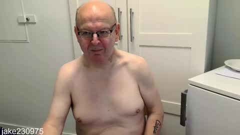 Jake2309 online show from October 3, 9:09 pm