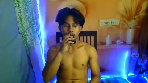 jake_cummer7 online show from May 20, 2:56 pm