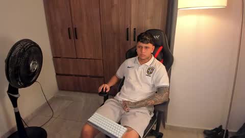 Jake Pons online show from June 2, 8:15 am