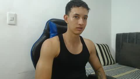 Hi guys im new 3 online show from March 30, 10:55 pm