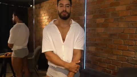 James Axel online show from January 17, 2:31 pm