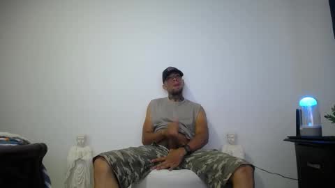 james_x28 online show from October 28, 11:18 pm