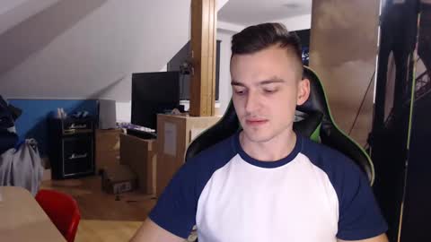 jamesss11158699 online show from January 21, 6:55 pm