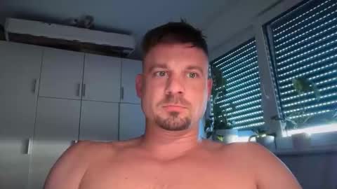 RoJan online show from April 30, 8:21 am