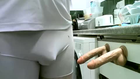 Snapshot of jasonmason2003 chatting on December 14, 1:28 am jasonmason2003 online show from December 14, 1:28 am