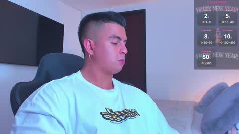 JBrooksXx online show from February 1, 7:23 pm