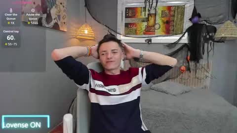 jasperjohnson online show from October 22, 3:10 am