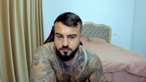 Snapshot of javicute4u chatting on October 21, 10:12 pm Javi online show from October 21, 10:12 pm