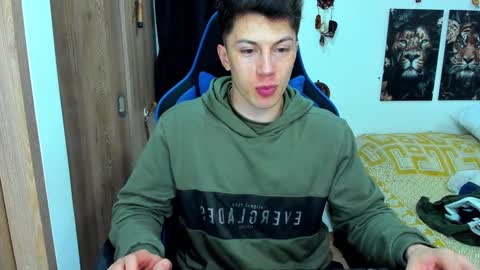 Javier online show from December 29, 3:22 am