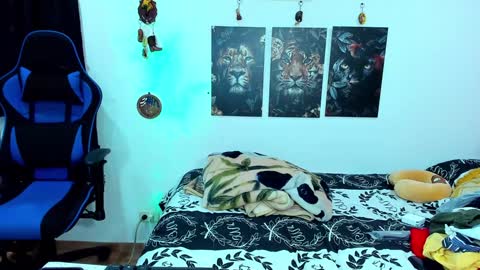 Javier online show from January 30, 7:04 pm