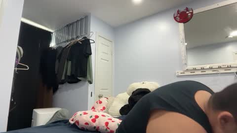 javiSdick online show from February 21, 8:54 pm