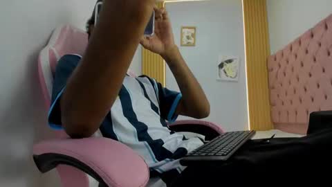 Snapshot of jax_maliq chatting on October 19, 2:27 am jax_maliq online show from October 19, 2:27 am