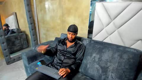 jay jhonson online show from December 22, 3:47 am