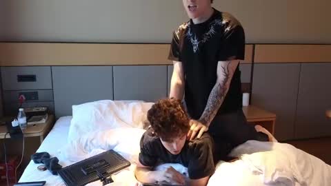 THE HOUSE online show from January 28, 4:08 am