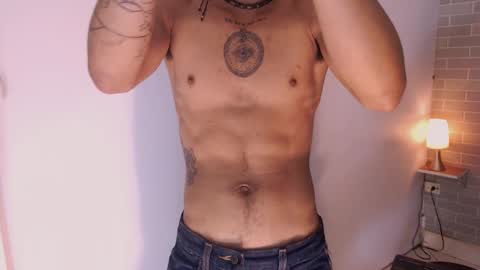 Jayden Morris online show from March 8, 2:04 am