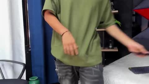 jaze_bradley online show from November 26, 11:35 am