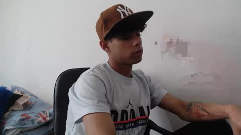 jeampier_sexy online show from September 14, 10:01 pm