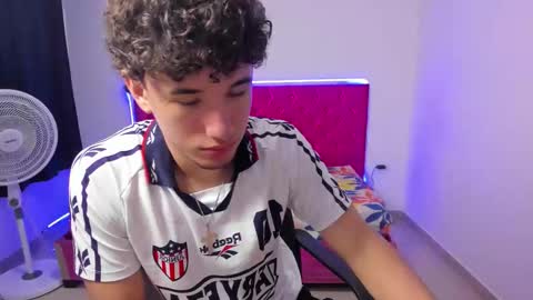 jean_burns online show from February 4, 7:42 pm