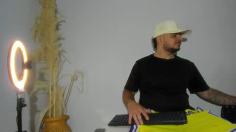 Jean alex  online show from June 23, 1:21 am